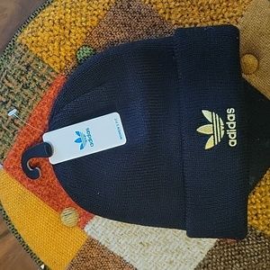Women's Adidas original trefoil Beanie bnwt
